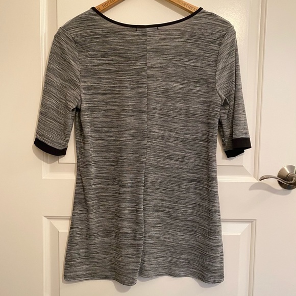 NWOT Womens Gray Blouse with Zippers - Picture 2 of 4